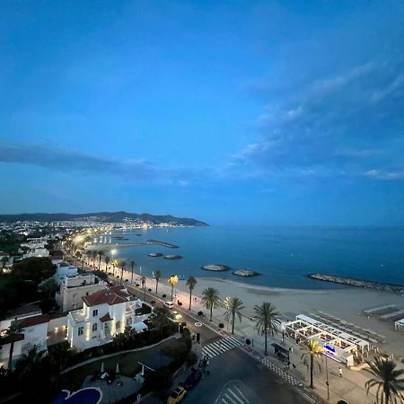 Entire Apartment , 2 Bedrooms Newly Remodeled Center Sitges Barcelona מראה חיצוני תמונה